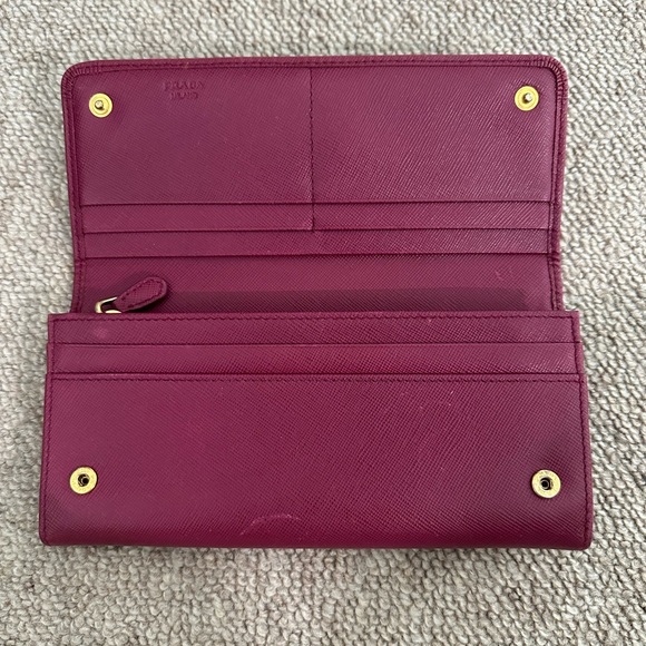 Prada wallet - Picture 2 of 4